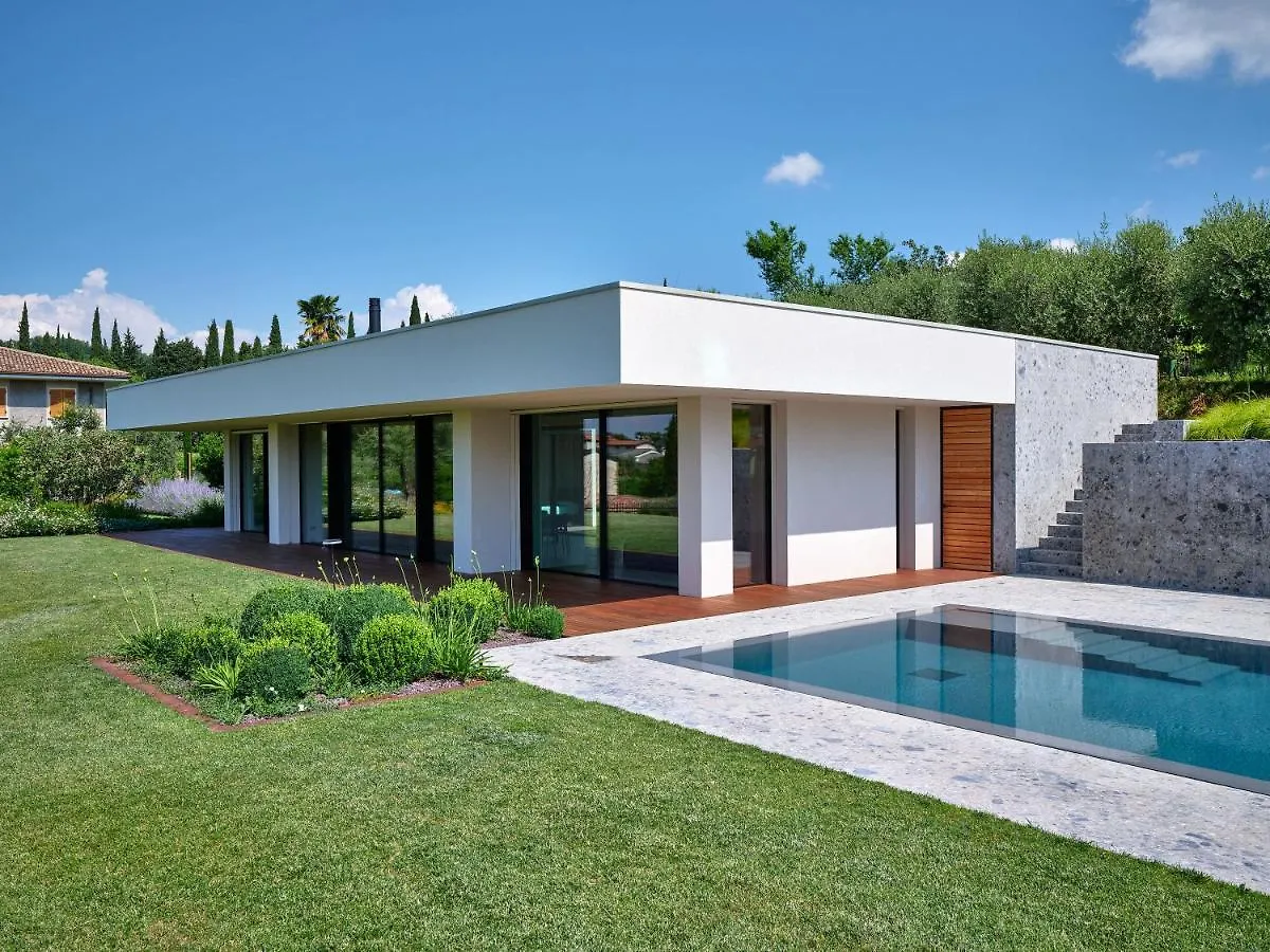 Villasgarda - Villa Bardolino contacts